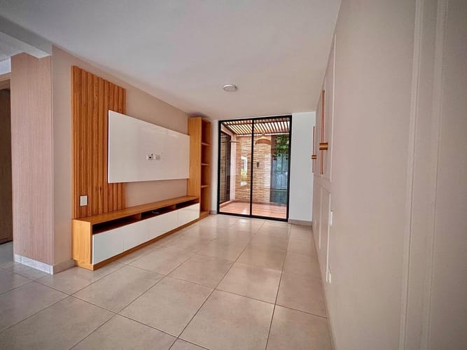 Casa de 3 alcobas en venta en Hacienda Santa Cruz, Ibagué, 183 m² · foto 4 de 18