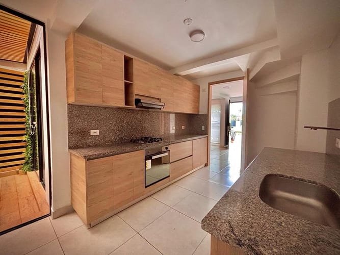 Casa de 3 alcobas en venta en Hacienda Santa Cruz, Ibagué, 183 m² · foto 3 de 18