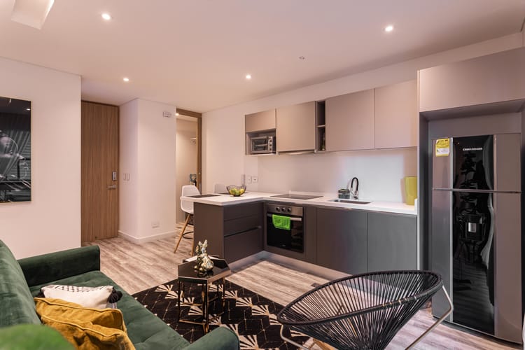 Apartamento de 1 alcoba en arriendo en Chicó Navarra, Bogotá, 44 m² · foto 2 de 20