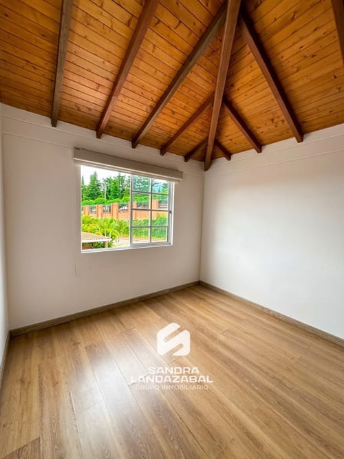 Casa de 5 alcobas en venta en Lagos Del Cacique, Bucaramanga, 339 m² · foto 21 de 24