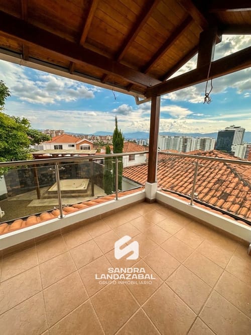 Casa de 5 alcobas en venta en Lagos Del Cacique, Bucaramanga, 339 m² · foto 17 de 24