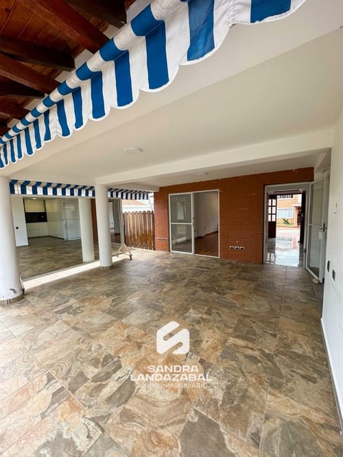 Casa de 5 alcobas en venta en Lagos Del Cacique, Bucaramanga, 339 m² · foto 19 de 24