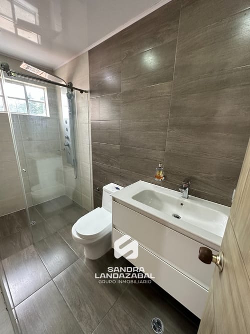 Casa de 5 alcobas en venta en Lagos Del Cacique, Bucaramanga, 339 m² · foto 18 de 24