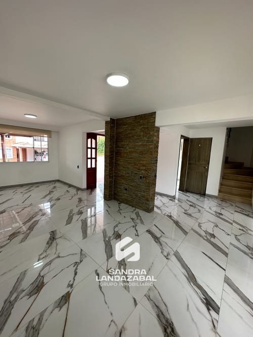 Casa de 5 alcobas en venta en Lagos Del Cacique, Bucaramanga, 339 m² · foto 6 de 24