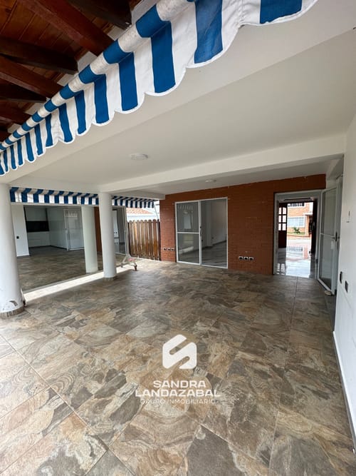 Casa de 5 alcobas en venta en Lagos Del Cacique, Bucaramanga, 339 m² · foto 24 de 24