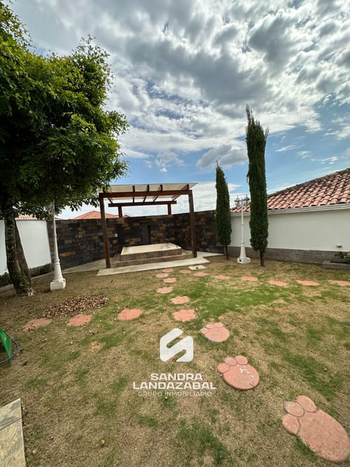 Casa de 5 alcobas en venta en Lagos Del Cacique, Bucaramanga, 339 m² · foto 20 de 24