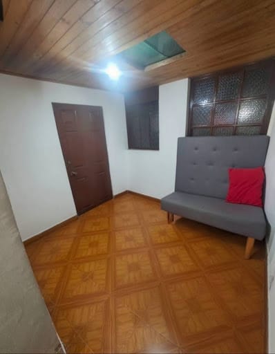 Casa de 7 alcobas en venta en Egipto, Bogotá, 530 m² · foto 11 de 20
