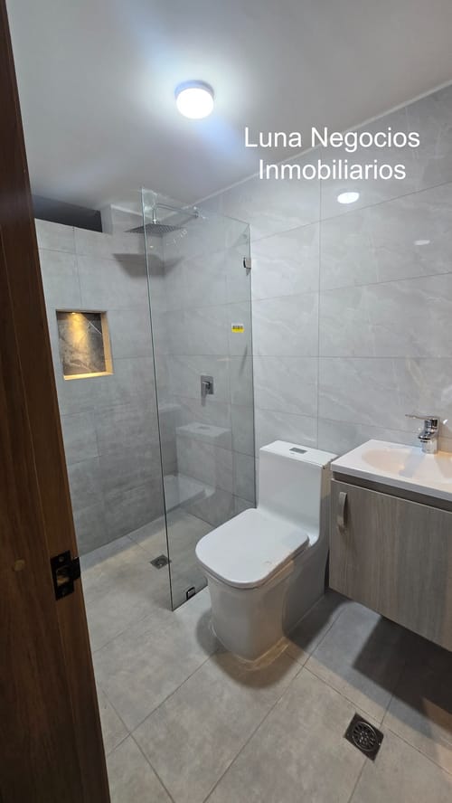 Casa de 4 alcobas en venta en Quintas Del Cacique, Bucaramanga, 250 m² · foto 4 de 23