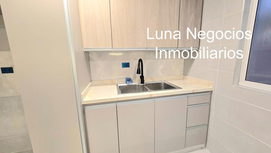Casa de 4 alcobas en venta en Quintas Del Cacique, Bucaramanga, 250 m² · foto 3 de 23