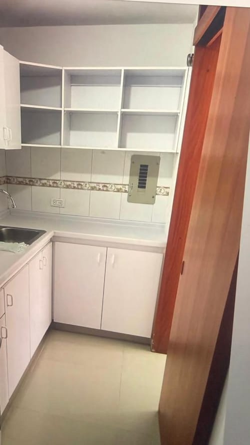 Apartamento de 3 alcobas en venta en Ciudad Salitre Oriental, Bogotá, 70 m² · foto 3 de 12