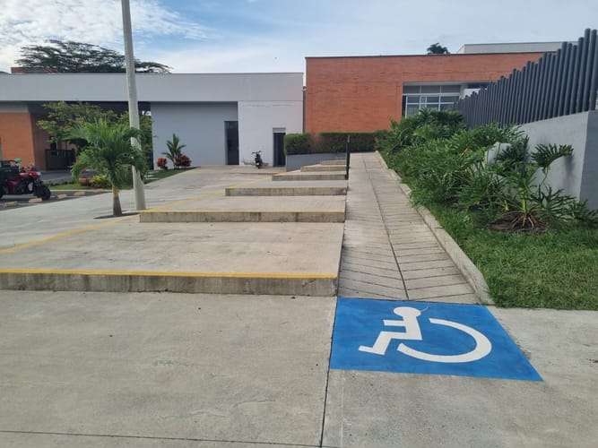 Casa de 3 alcobas en venta en Cerritos, Pereira, 140 m² · foto 23 de 24
