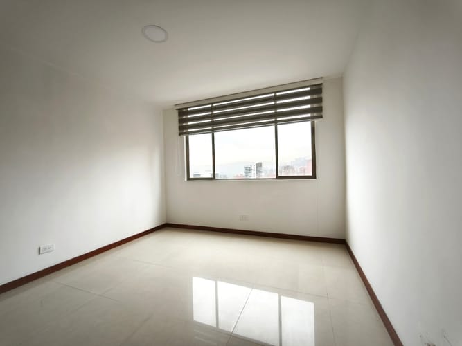 Apartamento de 4 alcobas en venta en Los Balsos, Medellín, 137 m² · foto 3 de 20