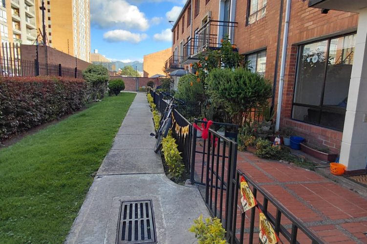 Casa de 3 alcobas en venta en Ciudad Salitre, Bogotá, 100 m² · foto 21 de 24