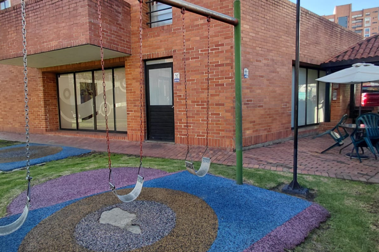 Casa de 3 alcobas en venta en Ciudad Salitre, Bogotá, 100 m² · foto 22 de 24