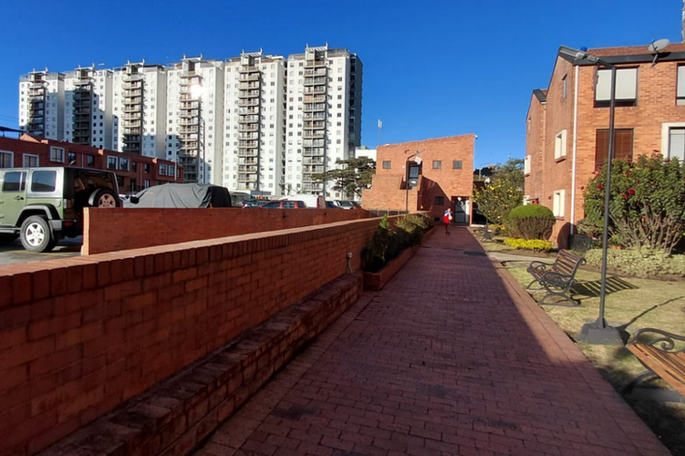 Casa de 3 alcobas en venta en Ciudad Salitre, Bogotá, 100 m² · foto 24 de 24