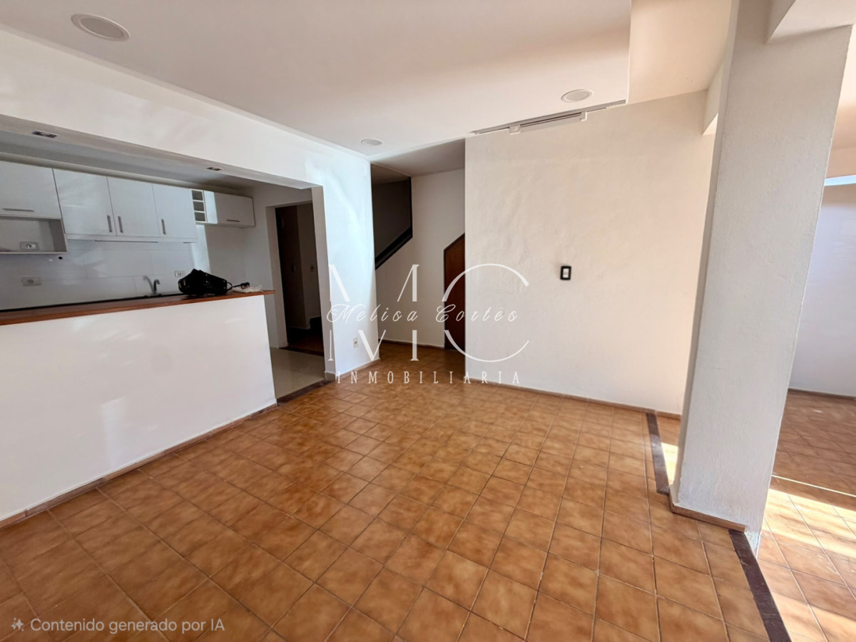 Casa en alquiler anual en el centro de Maldonado, ideal para comercio · Foto 5