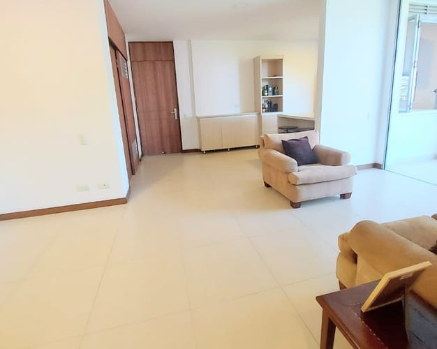 Apartamento de 3 alcobas en venta en Las Brujas, Envigado, 92 m² · foto 5 de 24