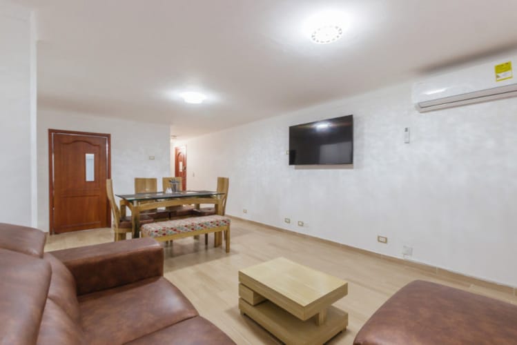 Apartamento de 3 alcobas en venta en Bavaria, Santa Marta, 115 m² · foto 5 de 21
