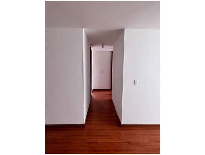 Apartamento de 3 alcobas en venta en Cantalejo, Bogotá, 69 m² · foto 2 de 10