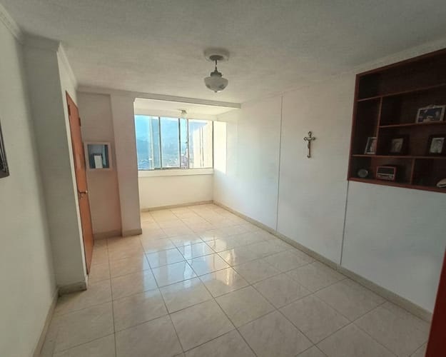 Apartamento de 3 alcobas en venta en El Pinal, Medellín, 144 m² · foto 10 de 23