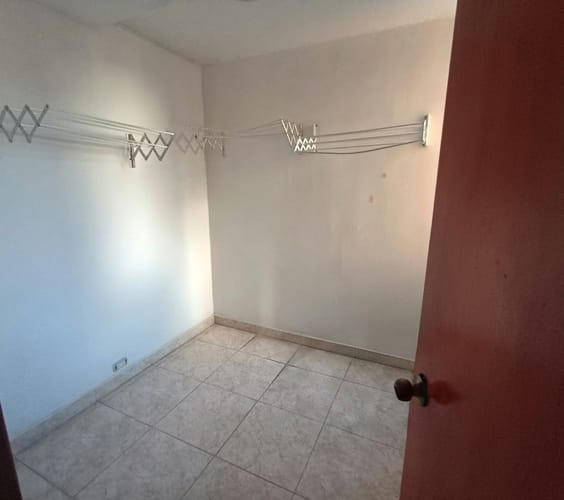 Apartamento de 3 alcobas en venta en El Pinal, Medellín, 144 m² · foto 19 de 23