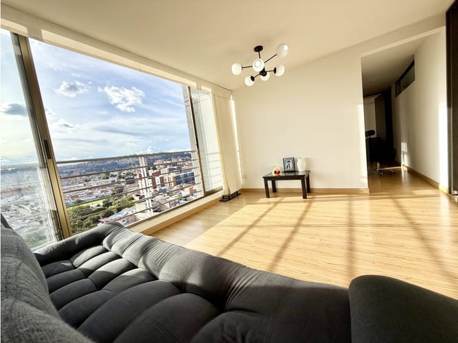 Apartamento de 3 alcobas en venta en Prado Veraniego, Bogotá, 69 m² · foto 2 de 17