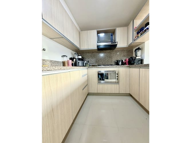 Apartamento de 3 alcobas en venta en Prado Veraniego, Bogotá, 69 m² · foto 5 de 17