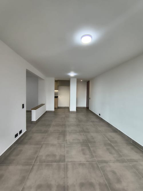 Apartamento de 2 alcobas en arriendo en La Aguacatala, Medellín, 78 m² · foto 5 de 17