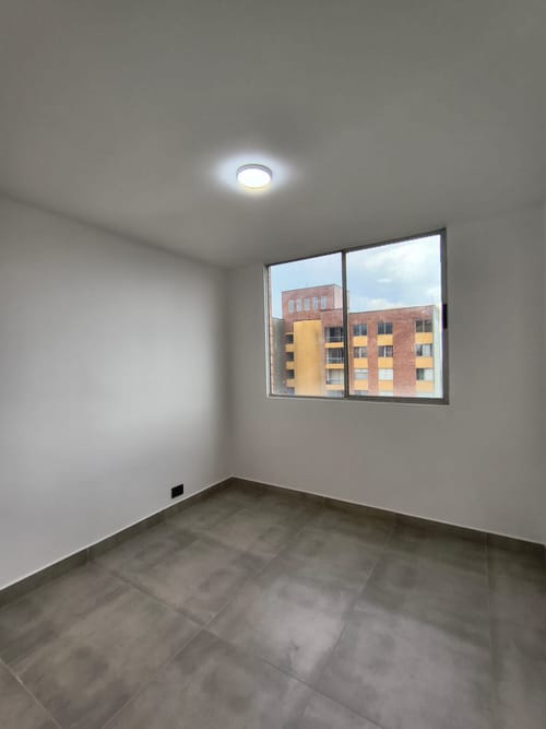 Apartamento de 2 alcobas en arriendo en La Aguacatala, Medellín, 78 m² · foto 13 de 17