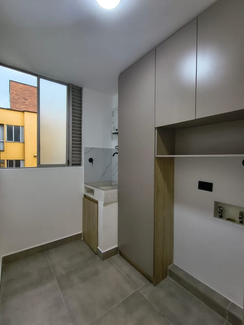 Apartamento de 2 alcobas en arriendo en La Aguacatala, Medellín, 78 m² · foto 14 de 17