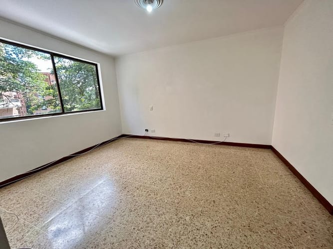 Apartamento de 3 alcobas en venta en El Poblado, Medellín, 137 m² · foto 6 de 19