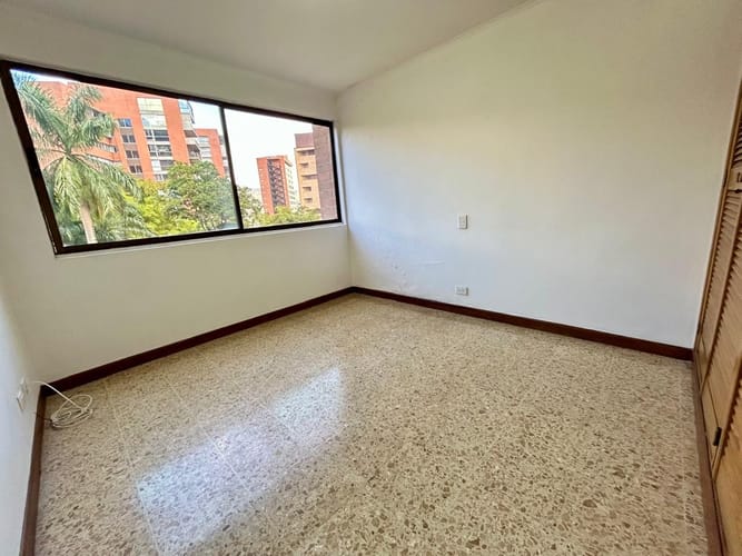 Apartamento de 3 alcobas en venta en El Poblado, Medellín, 137 m² · foto 7 de 19