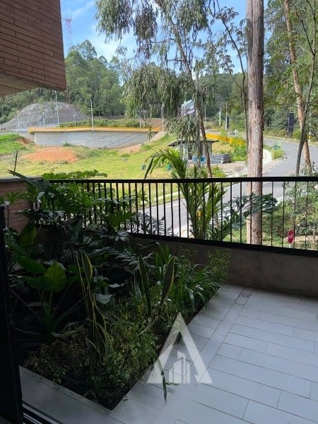 Apartamento de 1 alcoba en arriendo en Los Naranjos, Medellín, 87 m² · foto 7 de 24