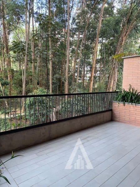 Apartamento de 1 alcoba en arriendo en Los Naranjos, Medellín, 87 m² · foto 8 de 24