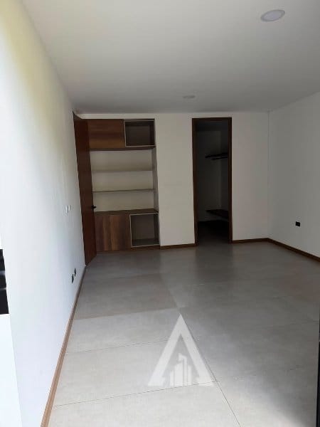 Apartamento de 1 alcoba en arriendo en Los Naranjos, Medellín, 87 m² · foto 13 de 24