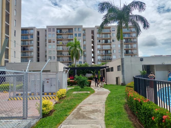 Apartamento de 2 alcobas en venta en Ricaurte, 53 m² · foto 15 de 18