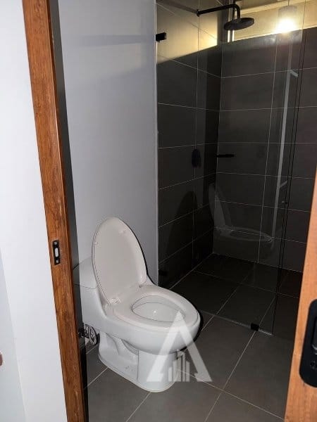 Apartamento de 1 alcoba en arriendo en Los Naranjos, Medellín, 87 m² · foto 15 de 24