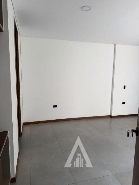 Apartamento de 1 alcoba en arriendo en Los Naranjos, Medellín, 87 m² · foto 18 de 24