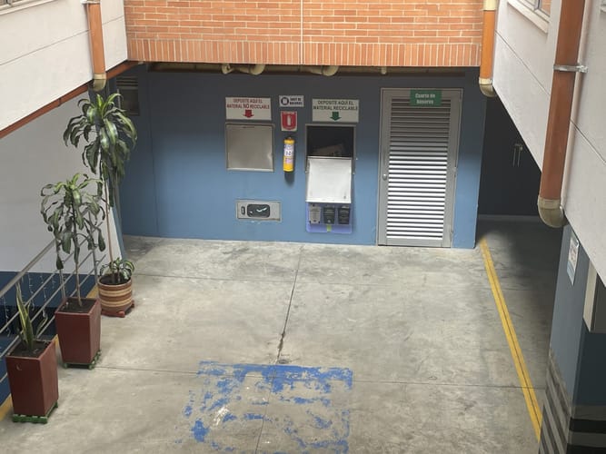 Apartaestudio en venta en Santa Rosita, Bogotá, 32 m² · foto 10 de 13