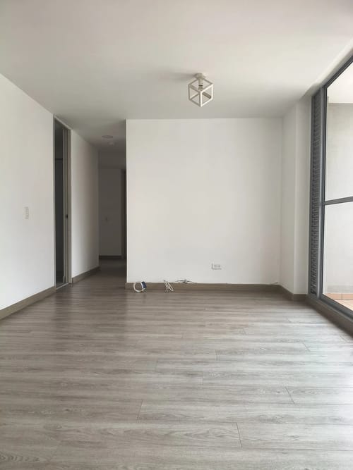 Apartamento de 3 alcobas en arriendo en Niquia, Bello, 80 m² · foto 2 de 10