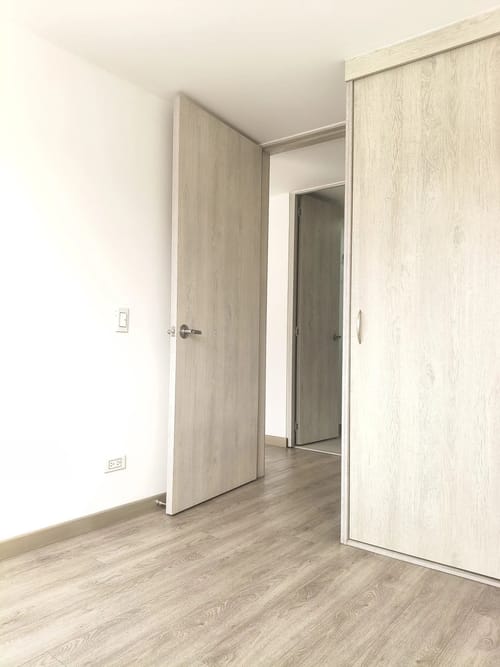 Apartamento de 3 alcobas en arriendo en Niquia, Bello, 80 m² · foto 9 de 10