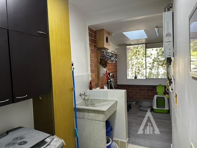 Apartamento de 2 alcobas en venta en Cumbres, Envigado, 124 m² · foto 5 de 19