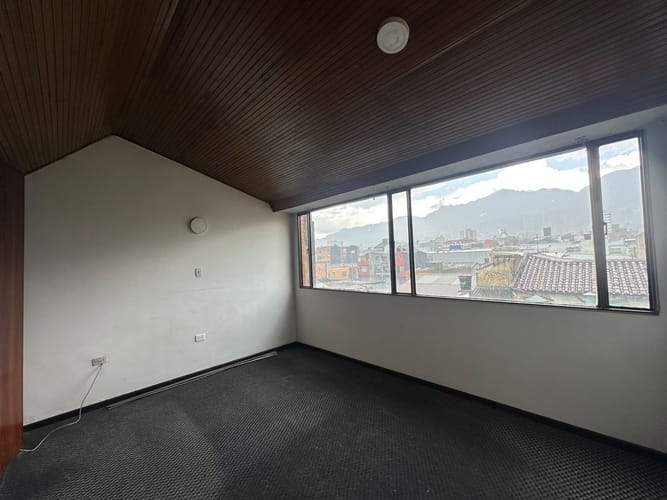 Apartamento de 1 alcoba en venta en Alfonso Lopez, Bogotá, 40 m² · foto 2 de 24