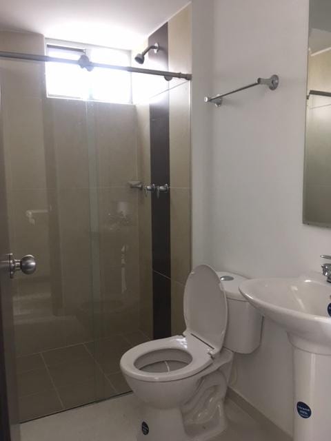 Apartamento de 2 alcobas en arriendo en Valle Del Lili, Cali, 65 m² · foto 14 de 24