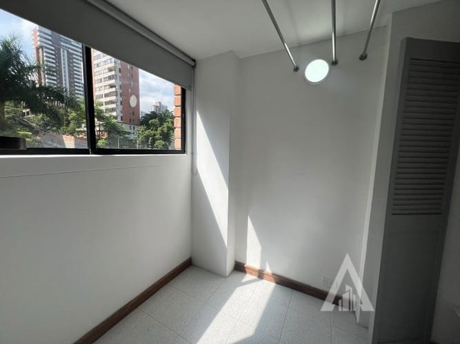 Apartamento de 3 alcobas en arriendo en La Florida, Medellín, 155 m² · foto 5 de 24