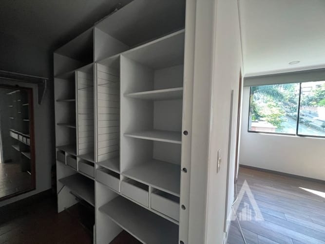 Apartamento de 3 alcobas en arriendo en La Florida, Medellín, 155 m² · foto 10 de 24