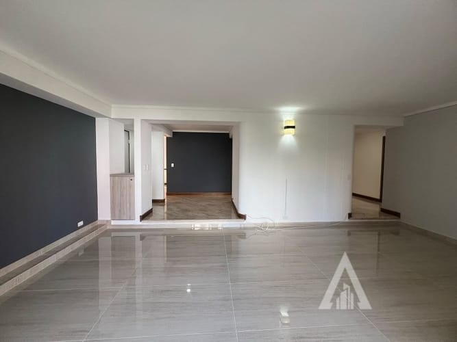 Apartamento de 3 alcobas en arriendo en La Florida, Medellín, 155 m² · foto 21 de 24