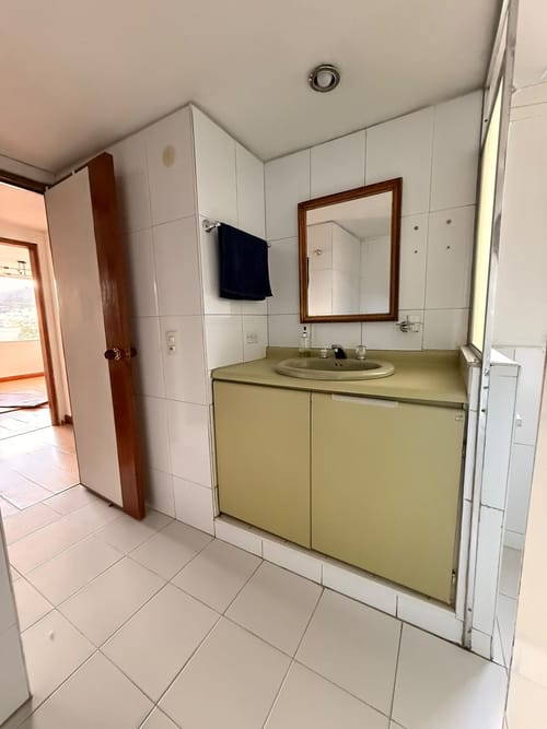 Apartamento de 2 alcobas en arriendo en Chicó Reservado, Bogotá, 90 m² · foto 15 de 17