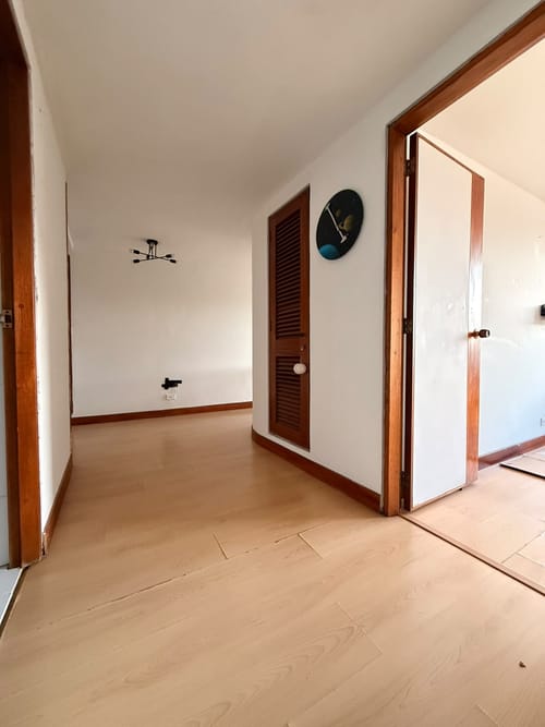 Apartamento de 2 alcobas en arriendo en Chicó Reservado, Bogotá, 90 m² · foto 4 de 17