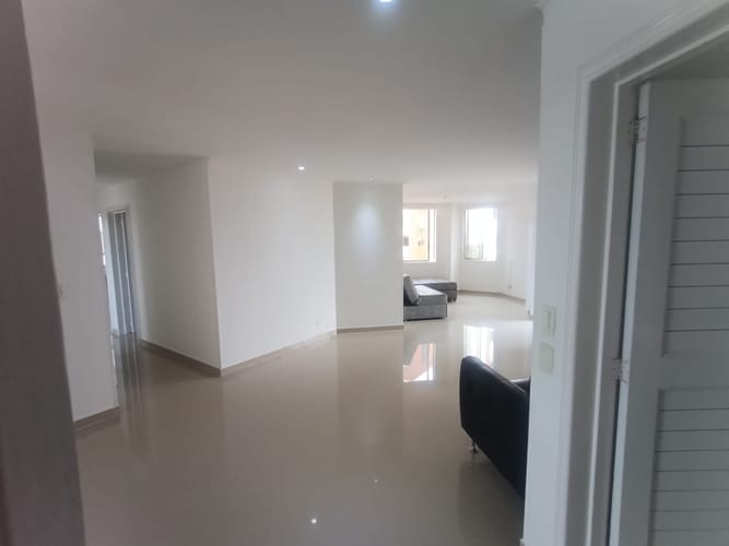 Apartamento de 3 alcobas en arriendo en Ciudadela Pasoancho, Cali, 100 m² · foto 10 de 24